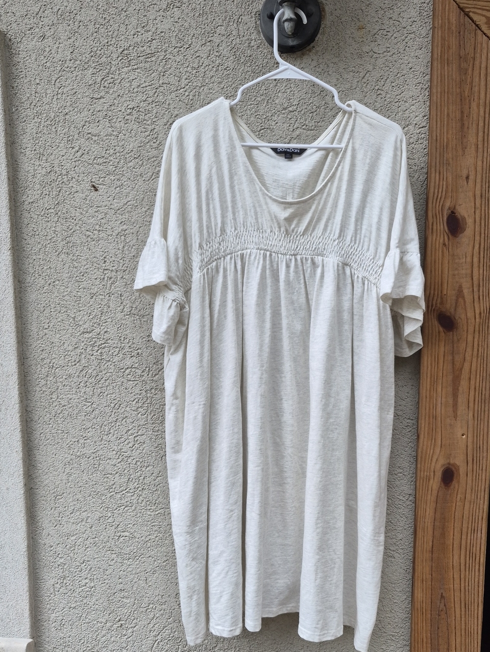 DAVI & DANI Cream Smocked Empire Tunic